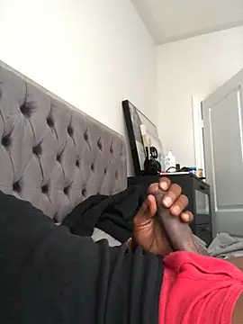 Snapshot of labishyoung25 chatting on 25, 9, 2025 labishyoung25 online show from 25, 9, 2025