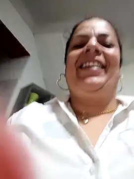 Mia-Glow online show from 11, 9, 2025