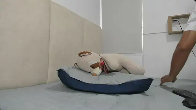 Hector 21  online show from 9, 3, 2026