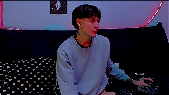 Dioniso guy8 online show from 15, 4, 2026