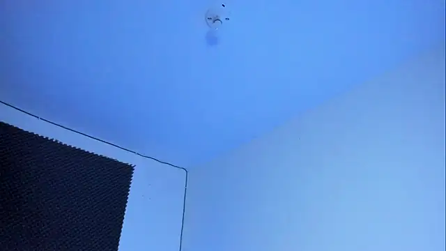 Ellope  online show from 10, 10, 2025