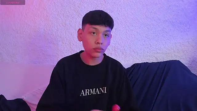 Snapshot of zeus_blaze chatting on 9, 11, 2025 zeus blaze online show from 9, 11, 2025