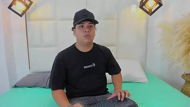 Naim Bennetsex online show from 22, 9, 2025