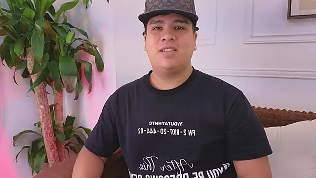 Naim Bennetsex online show from 13, 4, 2026