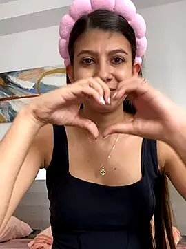 Lenapink19 online show from 17, 10, 2025