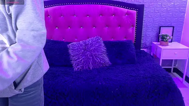 Natalie loffreda online show from 21, 11, 2025