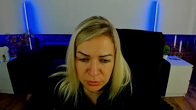 Anna Snows online show from 25, 9, 2025