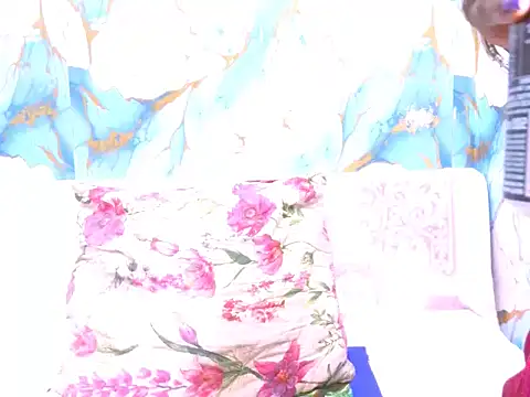 Snapshot of indiansunglaze4u69 chatting on 13, 9, 2025 indiansunglaze4u69 online show from 13, 9, 2025