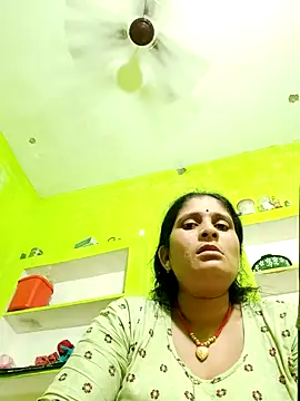 Snapshot of Hot-piuy chatting on 19, 9, 2025 Hot-piuy online show from 19, 9, 2025