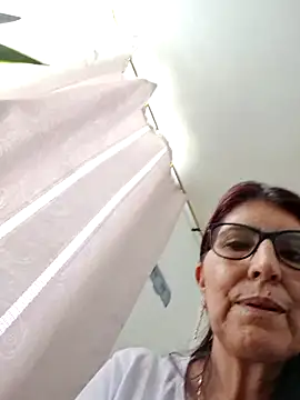 Snapshot of swity_foster chatting on 22, 2, 2026 swity foster online show from 22, 2, 2026