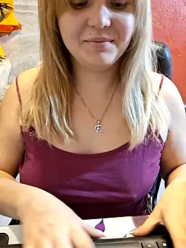 qSensi online show from 2, 12, 2025