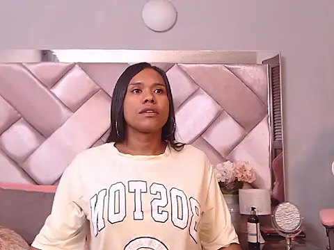 Ashleyroberst online show from 18, 10, 2025