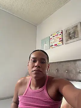 Ashleyroberst online show from 3, 7, 2026
