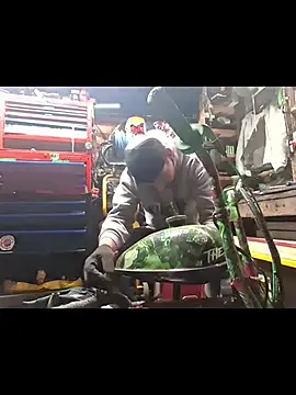 twistafatpipe online show from 9, 11, 2025