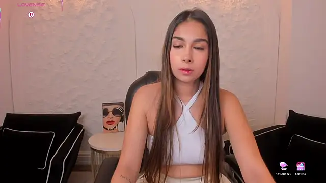 Snapshot of VeronicaBlue chatting on 29, 7, 2026 VeronicaBlue online show from 29, 7, 2026