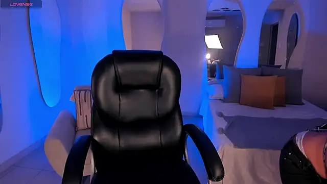 AyshelBrown online show from 27, 9, 2025