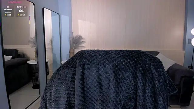 MilaColeman online show from 26, 11, 2025