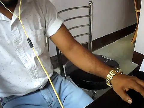 Snapshot of asianhot111 chatting on 13, 10, 2025 asianhot111 online show from 13, 10, 2025