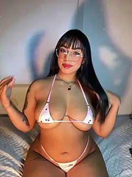 Linda Saenz  online show from 16, 6, 2026