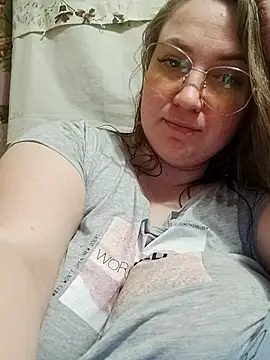 Snapshot of Kiss_Eva chatting on 20, 2, 2025 Kiss Eva online show from 20, 2, 2025