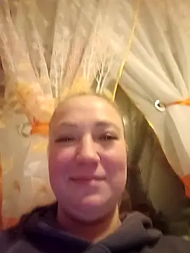 Kiss Eva online show from 24, 3, 2026