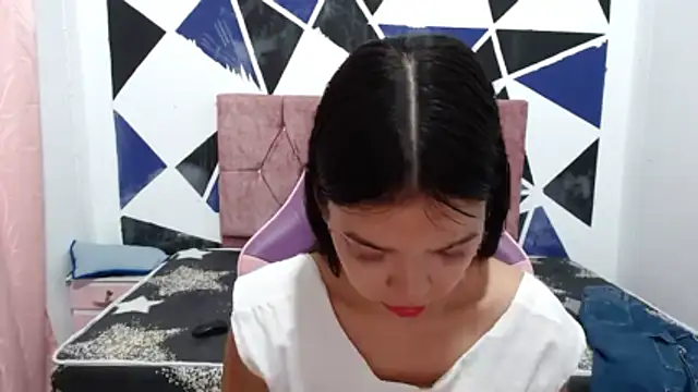 shy luna18 online show from 28, 11, 2025