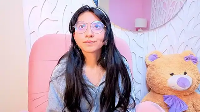 VioletxBloom online show from 15, 4, 2026