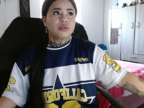 selena rose      online show from 13, 3, 2026