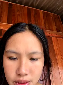 Snapshot of May_nhi chatting on 19, 9, 2025 May nhi online show from 19, 9, 2025