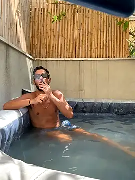 husbandandwifetobe online show from 26, 9, 2025