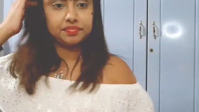 Indian GlowingMiax online show from 18, 9, 2025