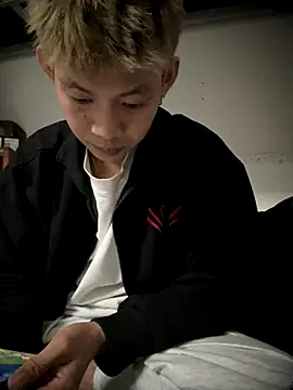 linh21107 online show from 27, 11, 2025