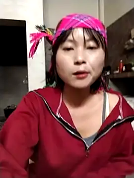 Snapshot of linda_bae00 chatting on 1, 2, 2026 linda bae00 online show from 1, 2, 2026