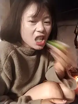 Snapshot of linda_bae00 chatting on 25, 2, 2026 linda bae00 online show from 25, 2, 2026