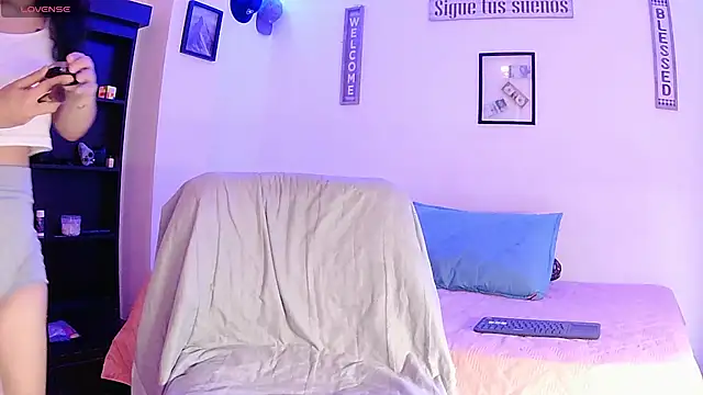 Snapshot of __abrill__ chatting on 11, 9, 2025   abrill   online show from 11, 9, 2025