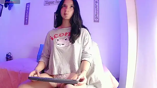 Snapshot of __abrill__ chatting on 12, 9, 2025   abrill   online show from 12, 9, 2025