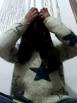 Snapshot of VamikaAngel chatting on 2, 12, 2025 VamikaAngel online show from 2, 12, 2025