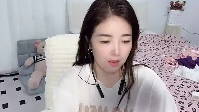 Xiali-166 online show from 26, 10, 2025