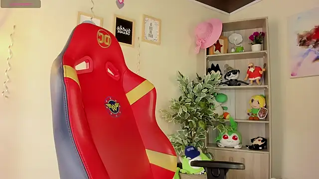 Lana Dreams  online show from 20, 9, 2025