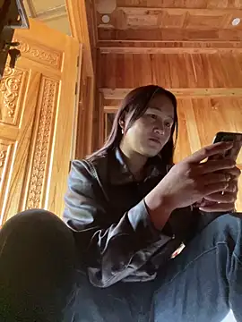 phungtiti online show from 3, 3, 2026