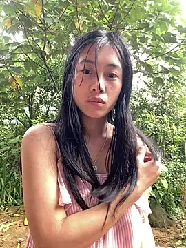 EmLy02 online show from 17, 10, 2025