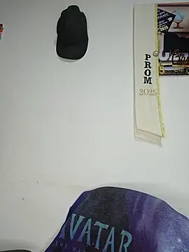 Emily  Hott online show from 7, 6, 2026