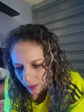 Snapshot of Nina_vallon chatting on 25, 6, 2026 Nina vallon online show from 25, 6, 2026