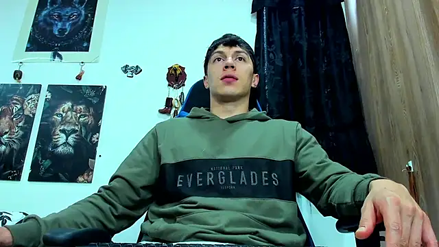 javiersexymann online show from 6, 3, 2025