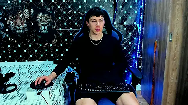 javiersexymann online show from 25, 5, 2026
