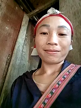 lucybaby00 online show from 12, 10, 2025