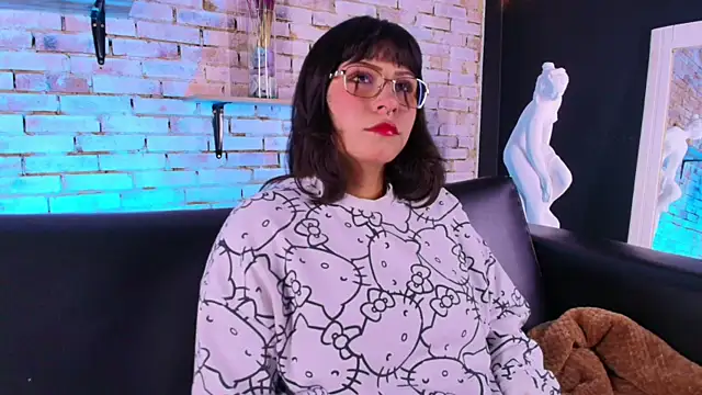 kitty malach online show from 15, 4, 2026