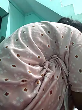 Hotcupale345 online show from 10, 9, 2025