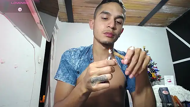 Angel latinboy online show from 7, 12, 2024