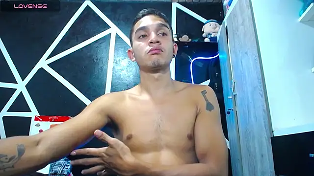 Angel latinboy online show from 19, 2, 2025